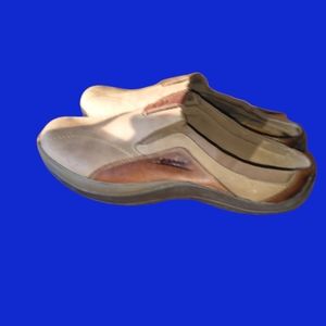 Kalso negative heel earth shoes. Size eu 40 or 9-9.5b
